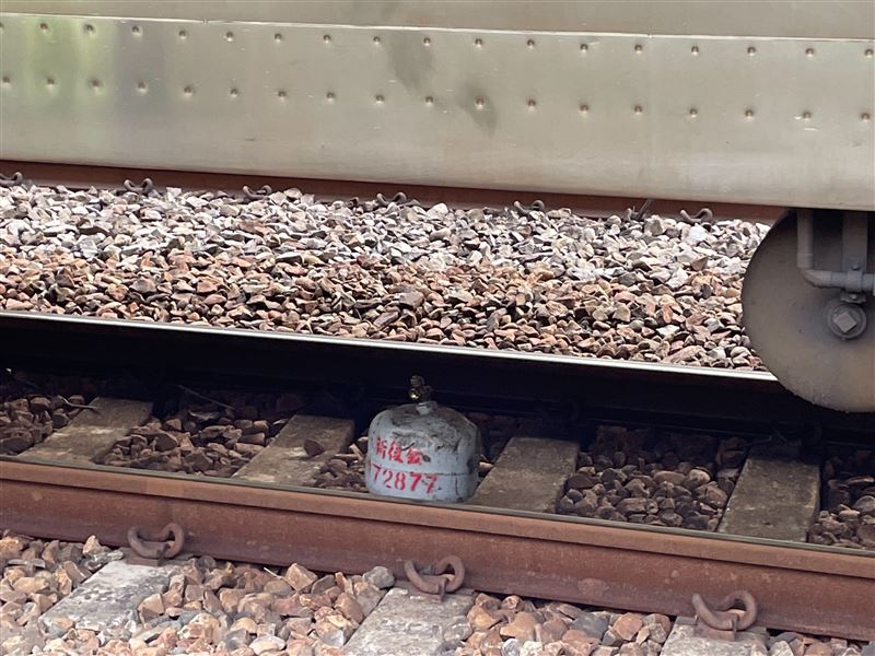 (Taiwan Hari Ini) Waduh! KA Tze-chiang Limited Express Menabrak Tabung Gas