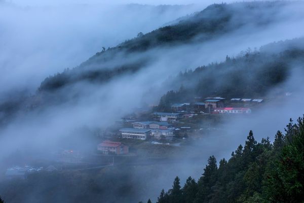 2 Pasangan Berwisata ke “Tempat Rahasia” di Gunung Taiping, 1 Orang Hilang