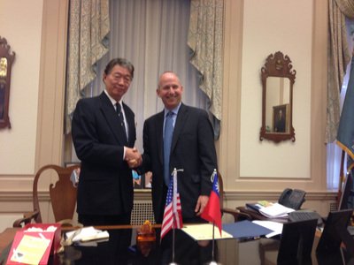 Taiwan dan Washington Memberlakukan SIM Tanpa Test