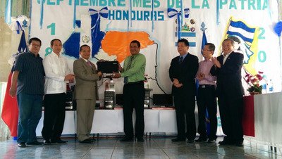 Taiwan Sumbang Komputer Ke El Savador