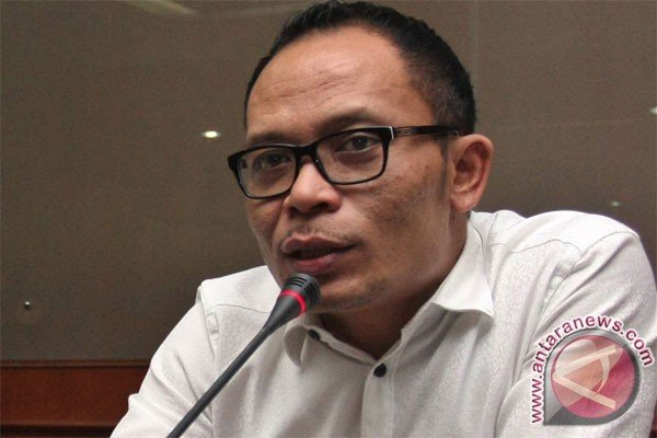 Menaker nyatakan formulasi kenaikan upah masih dibahas