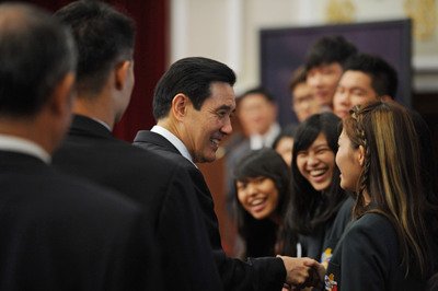 Presiden Ma Ying-jeou menyerukan remaja mempelajari bahasa asing untuk meningkatkan daya kompetisi