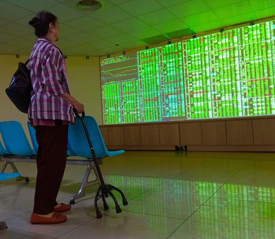 Kena dampak penurunan global, indeks TAIEX anjlok 376 point