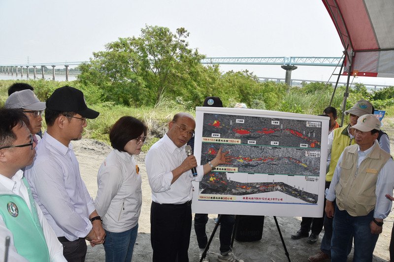 PM Su Tseng-chang Lakukan Inspeksi Pencegahan Debu Sungai Zhuoshui