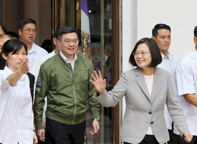 Presiden Tsai Bertekad Meneruskan Jabatannya  Propagandakan “Kartu Kinerja PartaI”