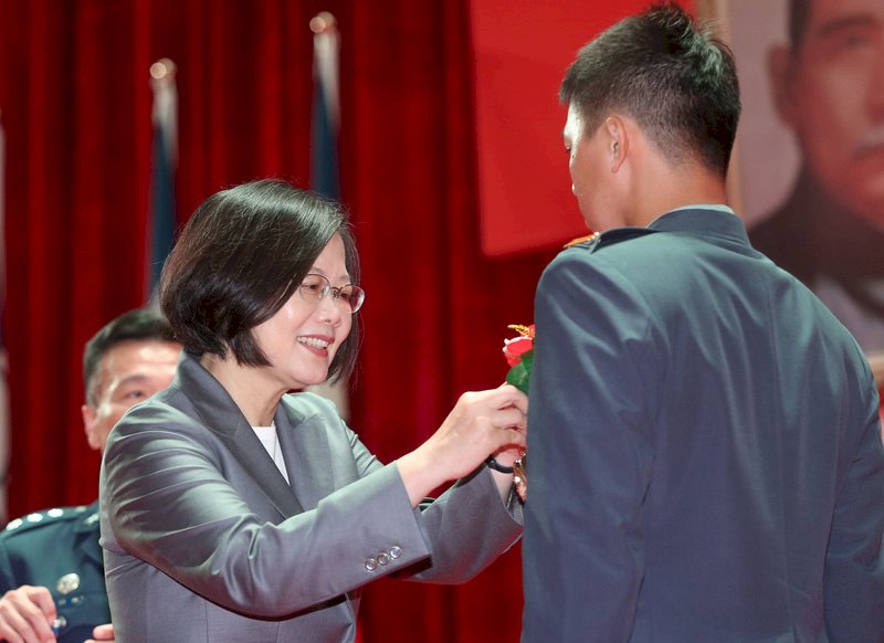 Hari Tentara   Presiden Tsai Ing-wen : 3 Arahan Meningkatkan Kemampuan Pertahanan Nasional
