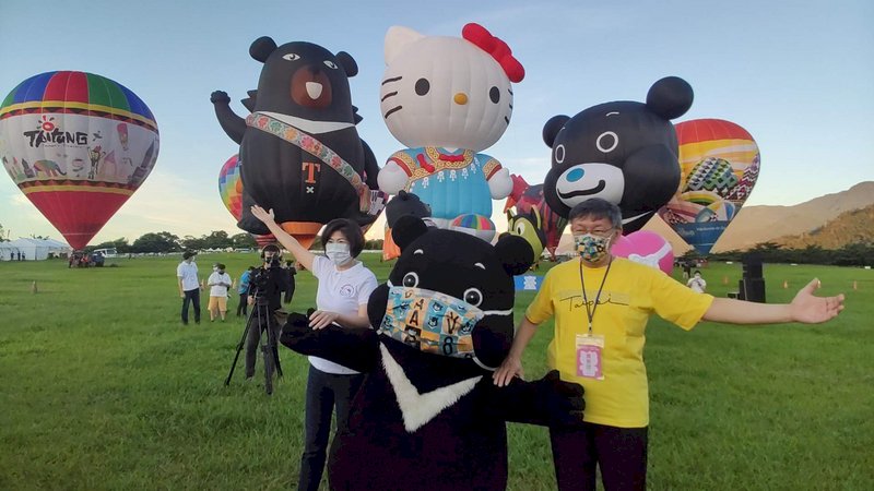 Taitung Internasional Balloon Festival Resmi Dibuka, Walikota Ko Wen-je Perdana Mengudara