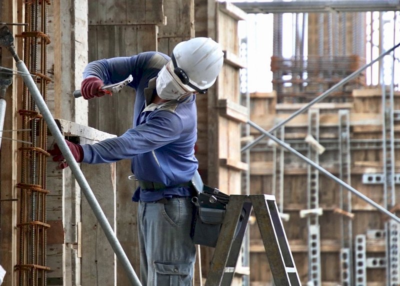 Pendapatan dan Investasi Manufaktur Kwartal Kedua Catat Rekor Tertinggi