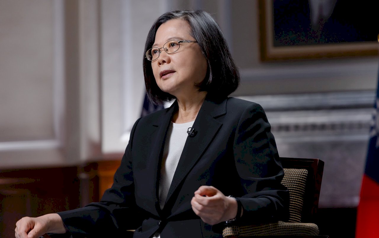 Tsai Ing-wen: Xi Jin-ping Ingin Perdamaian atau Ingin Semua Orang Mendengarkannya?