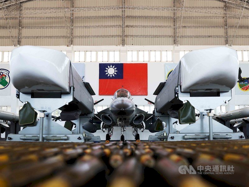 Yuan Eksekutif Meloloskan Anggaran Khusus Peningkatan Kekuatan Tempur Udara dan Laut Sebesar NT$ 237,3 Miliar