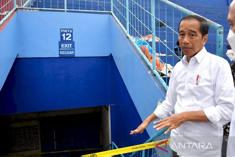 Presiden Perintahkan Audit Seluruh Stadion Bola di Indonesia