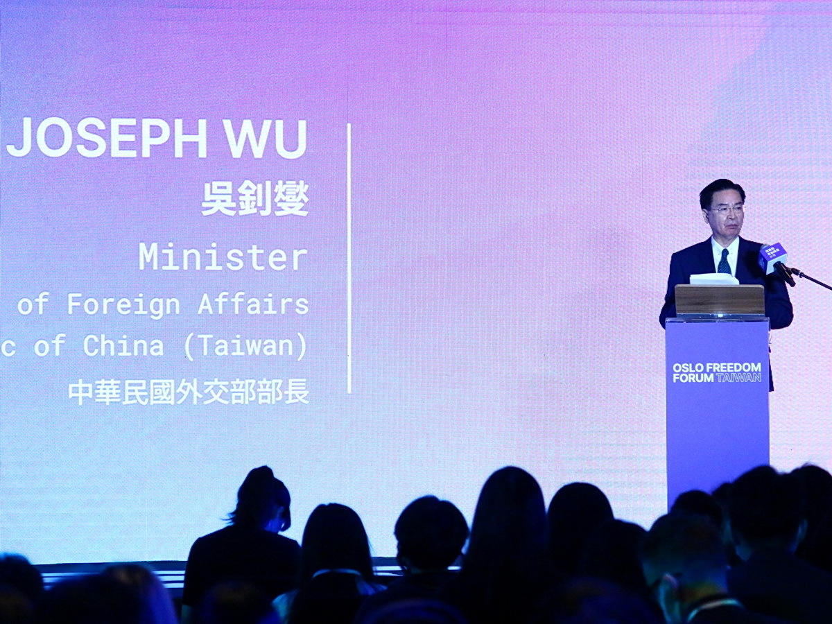 Menteri Joseph Wu Utarakan Tekad Taiwan Lindungi Demokrasi saat Membuka “Oslo Freedom Forum”