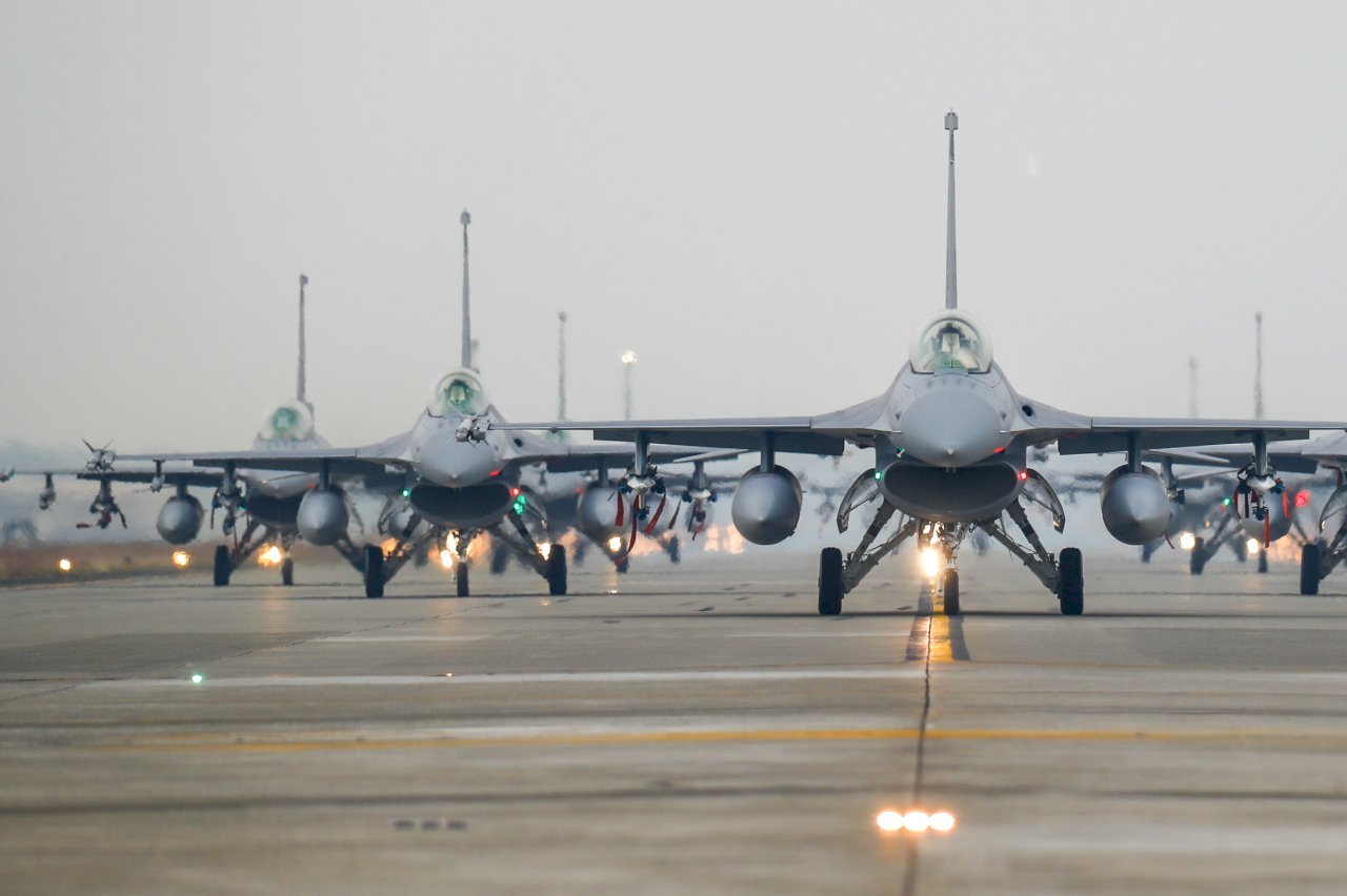 Penjualan Senjata Militer ke Taiwan, AS Menyetujui Penjualan Pesawat F-16 dan Suku Cadang Hercules C-130