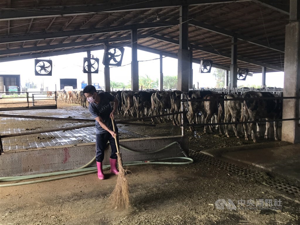 Anggota Yuan Kontrol Tuntut Reformasi Perekrutan Pekerja Migran Pertanian