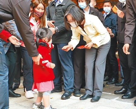 Presiden Tsai Berkunjung ke Nantou di Hari Kedua Tahun Baru Imlek