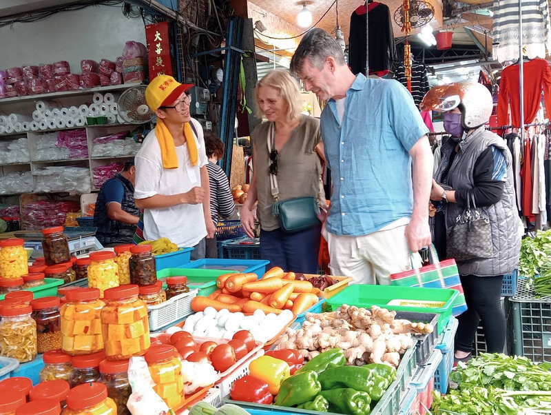 Kolumnis Inggris, Janice Turner diundang untuk Menjelajahi Keindahan Taiwan