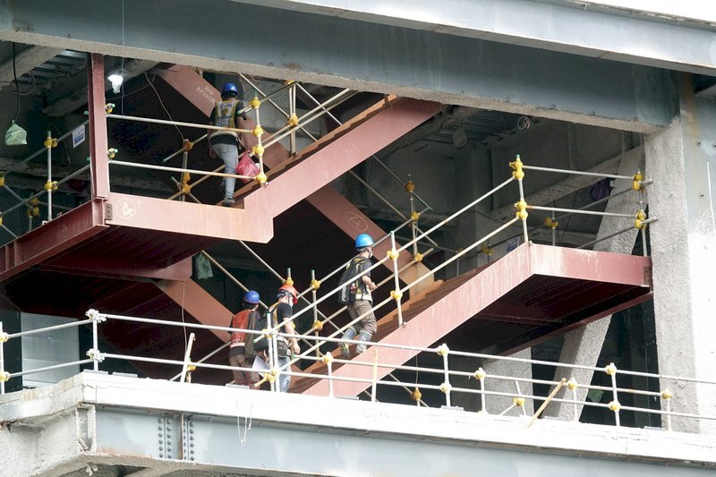 Kekurangan Tenaga Kerja, MOL : Kuota Pekerja Migran 4 Sektor Utama Bertambah 28.000 Orang