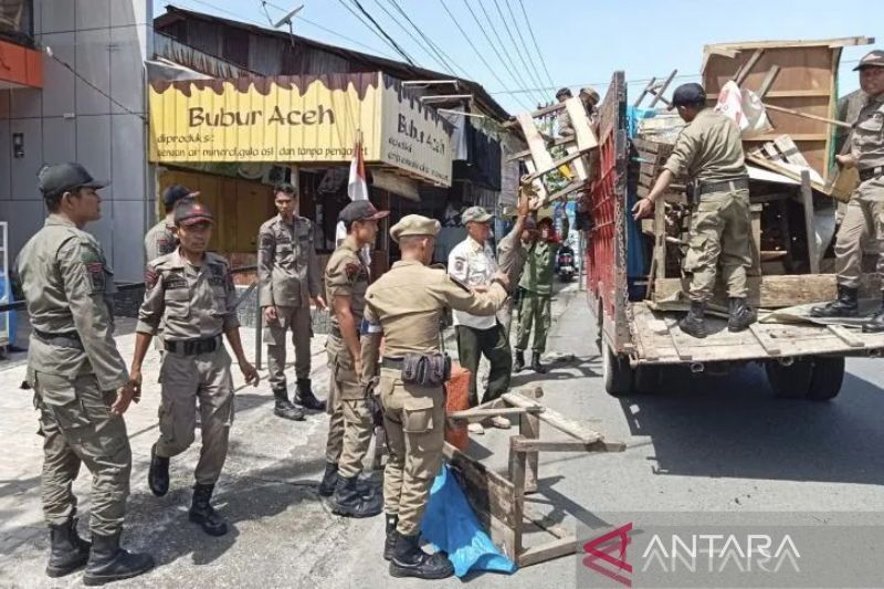 Aceh Barat Tertibkan Iklan Tanpa Izin Resmi dari Pemda