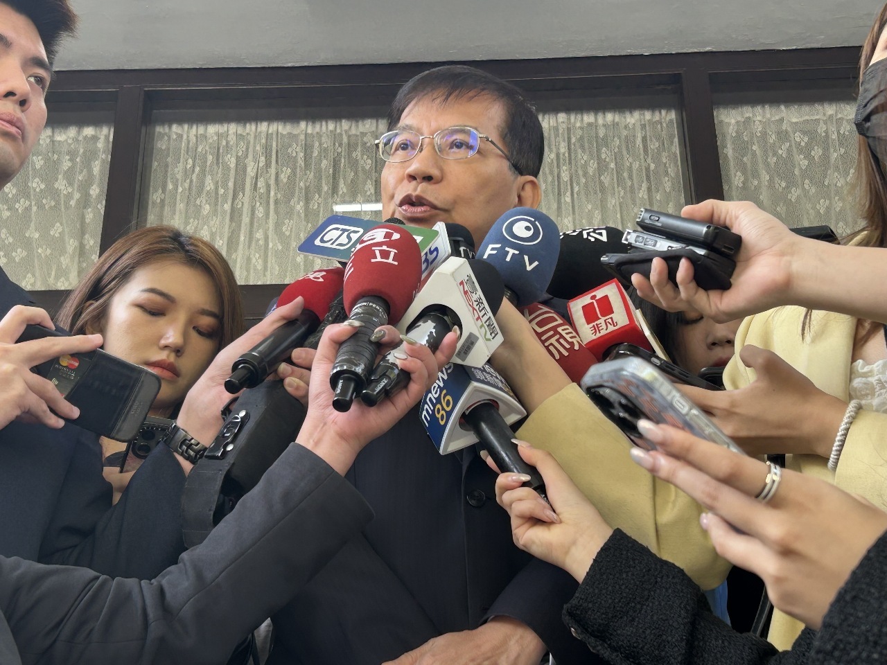 Wang Kwo-tsai: 13 Titik Pesawat Carter Antar Selat Menjadi Penerbangan Regular