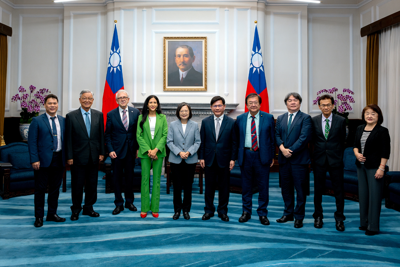 Presiden Tsai Temui Delegasi WMA, Tegaskan Kesediaan Berkontribusi dengan Ketangguhan Medis Taiwan