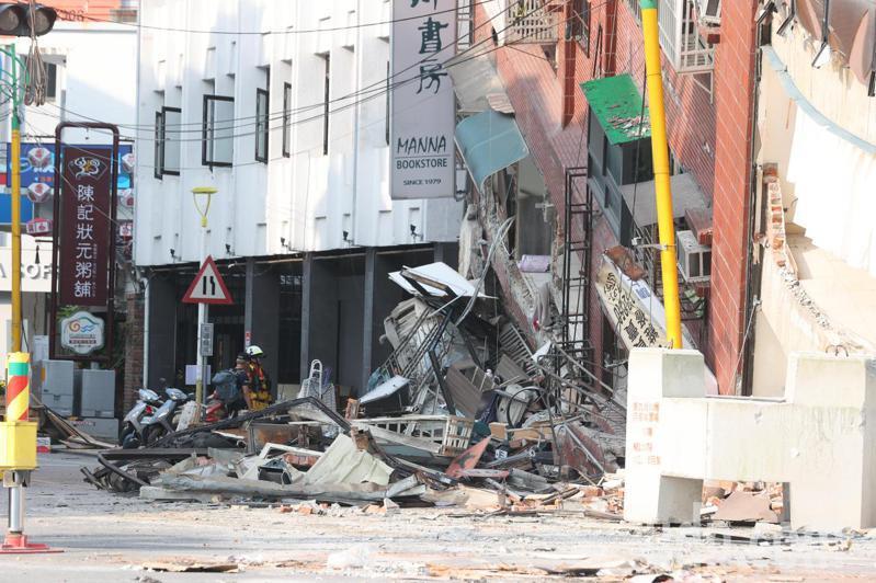 Gempa Hualien 3 April 2024, Gempa Terkuat Taiwan dalam 25 Tahun Menggemparkan Dunia, Media Asing Memfokuskan pada Dampak Kerusakan dan Rantai Pasokan Chip