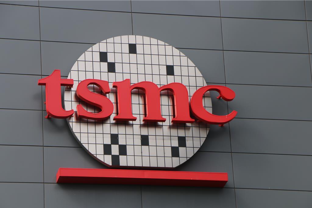 Ancaman Tarif Trump, Media Financial Times: Berkemungkinan Kemasan Semikonduktor TSMC di AS