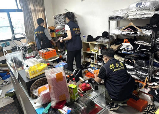 Eks WNI Jual Barang Mewah Tiruan Lewat LIVE Sosmed, Peroleh Keuntungan Ilegal Lebih dari NT$30 Juta!