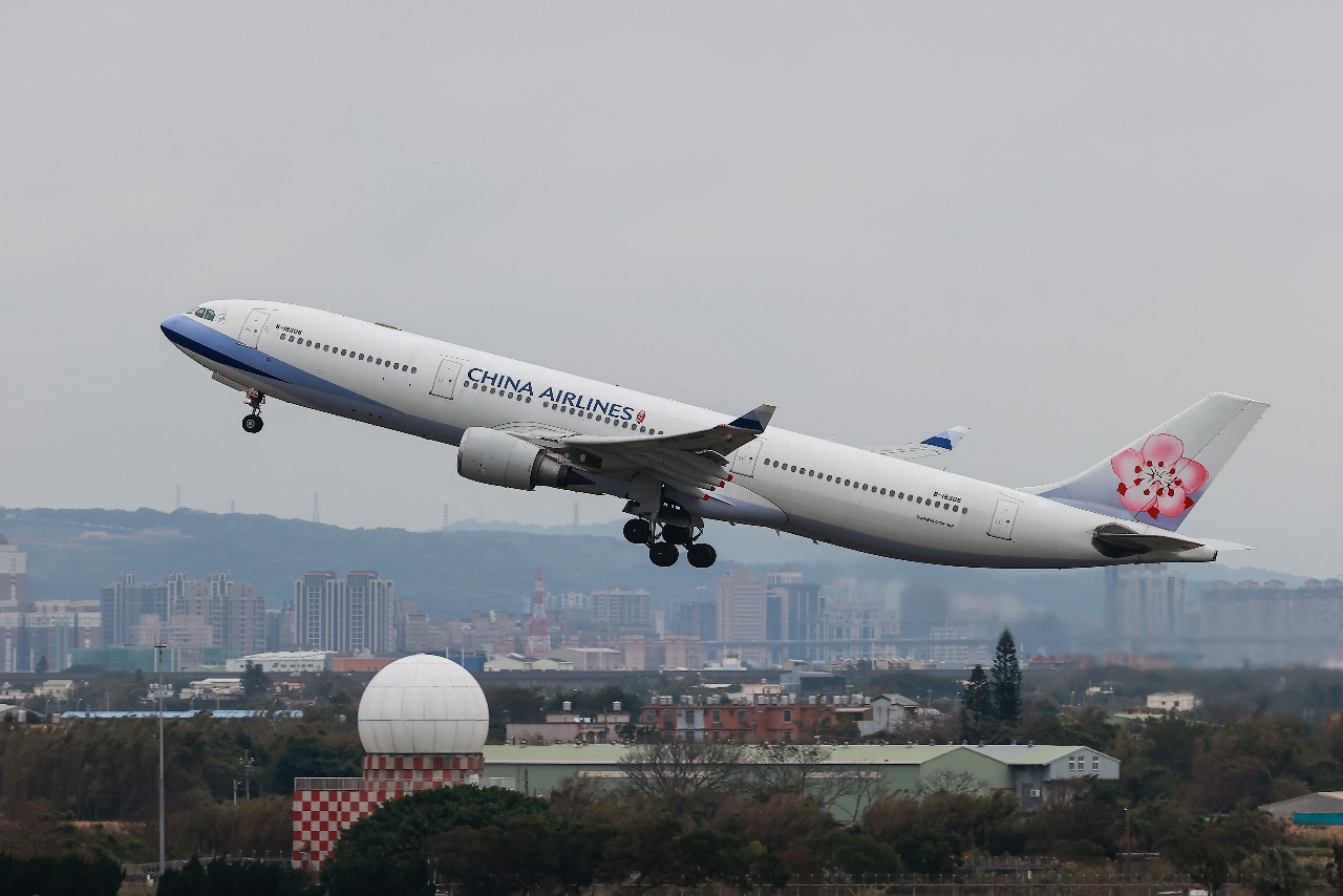 Maskapai China Airlines Ikut Terapkan Larangan! Mulai Maret 2025 Power Bank Dilarang di 4 Maskapai Taiwan