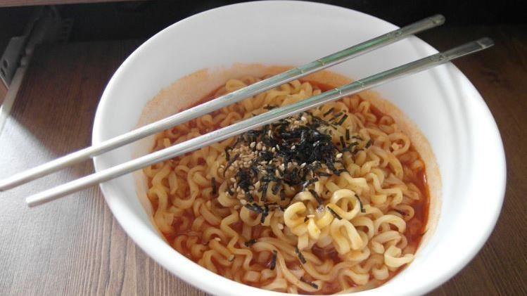 Jangan Makan Mi Instan 2 Hari Berturut-turut? Dokter Taiwan Ungkap 1 Langkah Wajib Saat Memasak Mi Instan