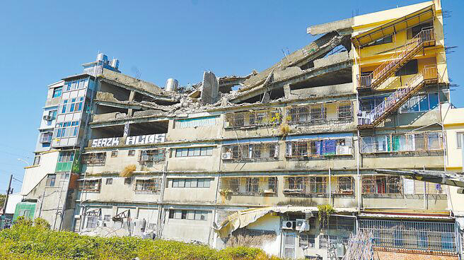 Malam Mencekam! 2 Lantai Teratas dari Gedung di Qingshui Runtuh, Penghuni Trauma: Seperti Bunyi Ledakan yang Keras