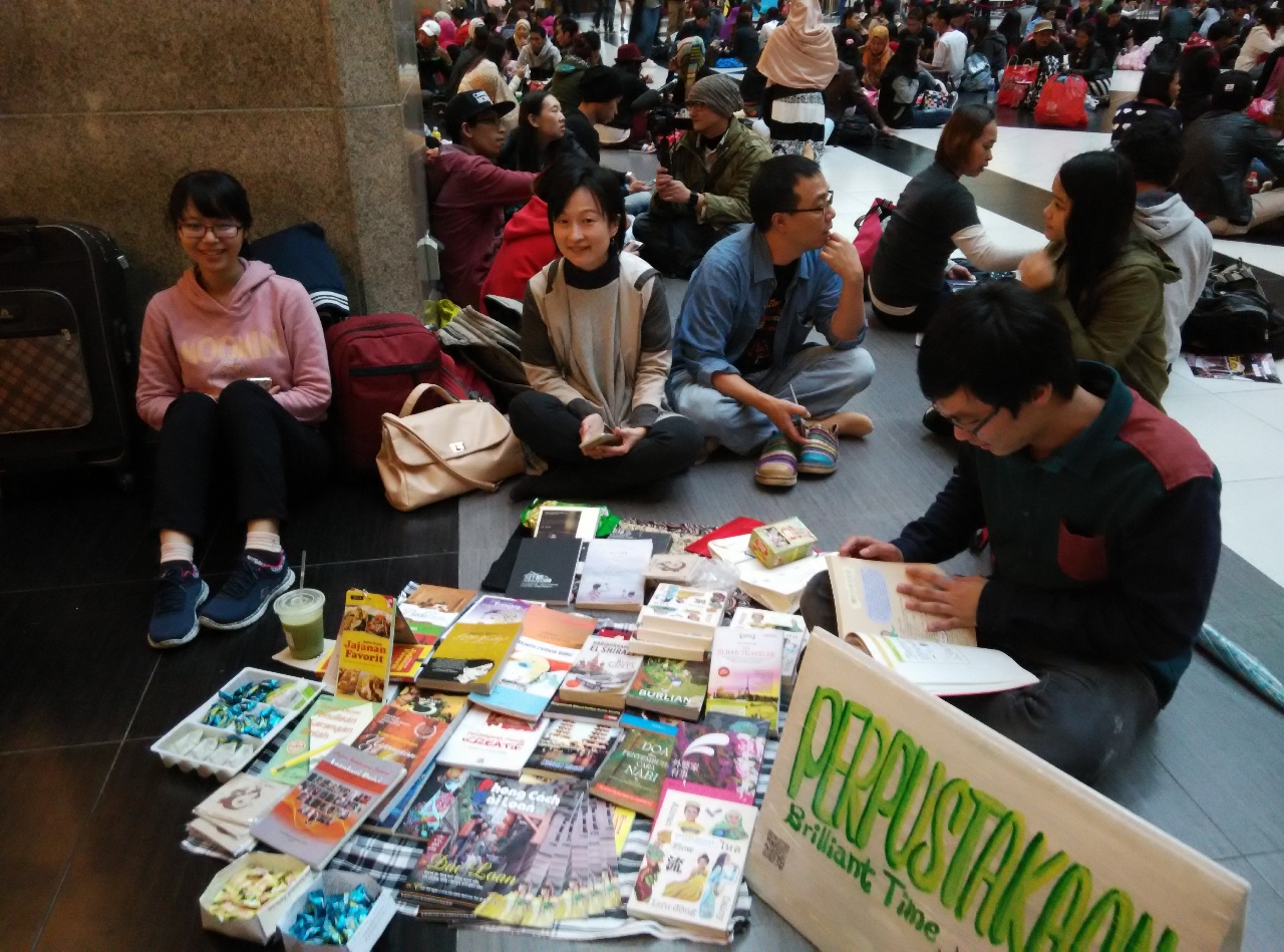 Berdiri 10 Tahun, Perpustakaan Brilliant Time Kini Tutup?! Ke Mana Buku-Buku Asia Tenggara Berpindah?