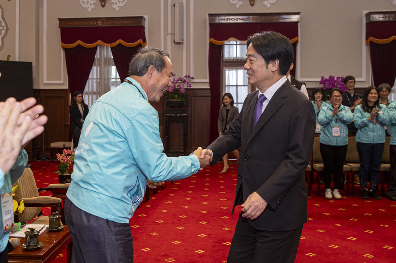 Presiden Lai Puji Kesuksesan Awal 