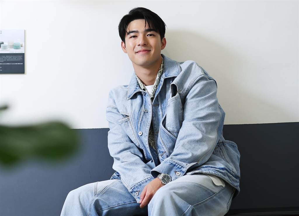 Edward Chen (陳昊森)