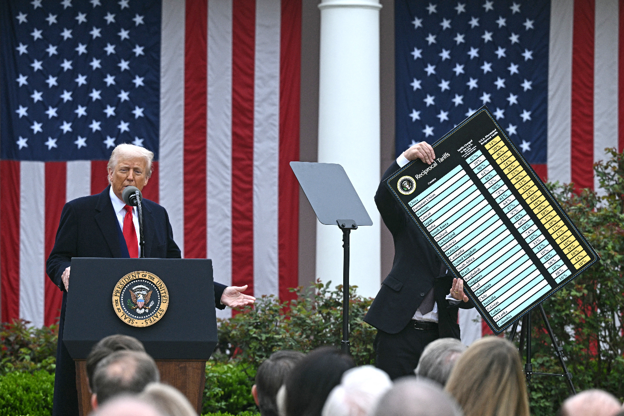 Trump Umumkan Pemberlakukan Tarif untuk Taiwan 32%, RRT 34%, Uni Eropa 20%, Jepang 24%