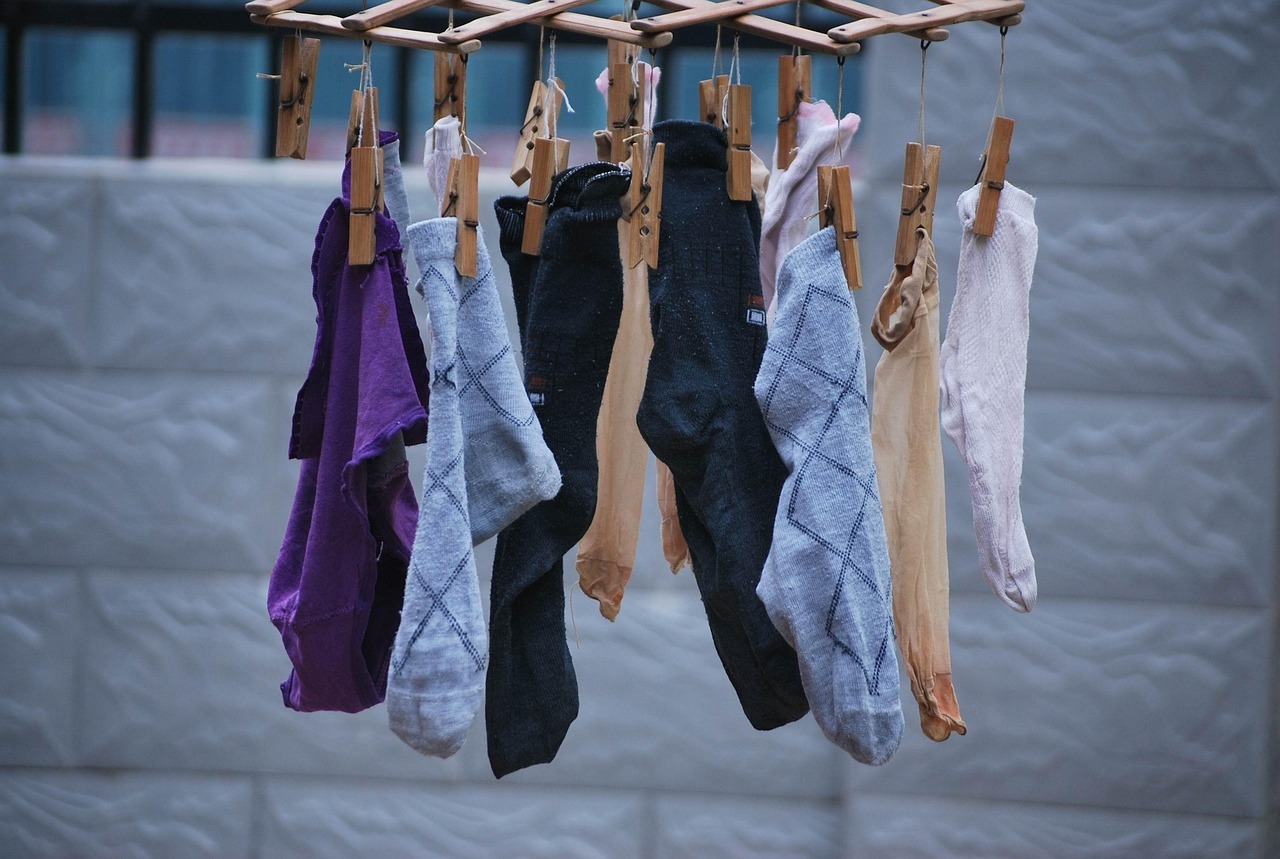 Dibalik Atau Tidak? Cara Benar Cuci Kaos Kaki! Produsen: Banyak Orang yang Salah Kaprah