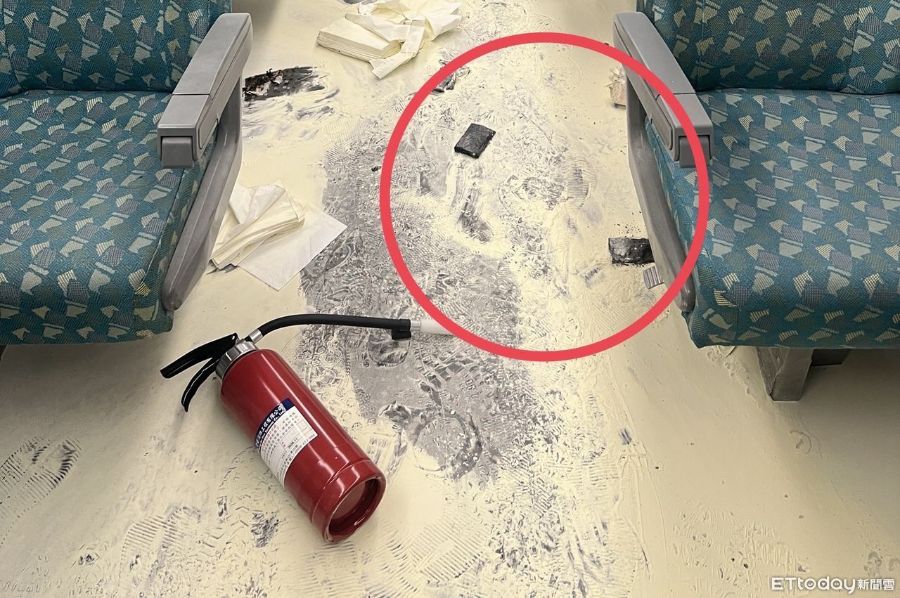 Power Bank Tiba tiba Terbakar di Dalam Gerbong THSR! Seorang Pria Alami Luka Bakar di Lengan