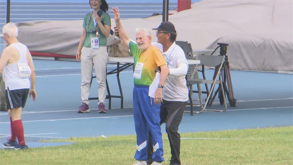 Semangat Tak Kenal Usia: Atlet 90, 99, & 105 Tahun Sabet Emas Lempar Lembing World Masters Games 2025